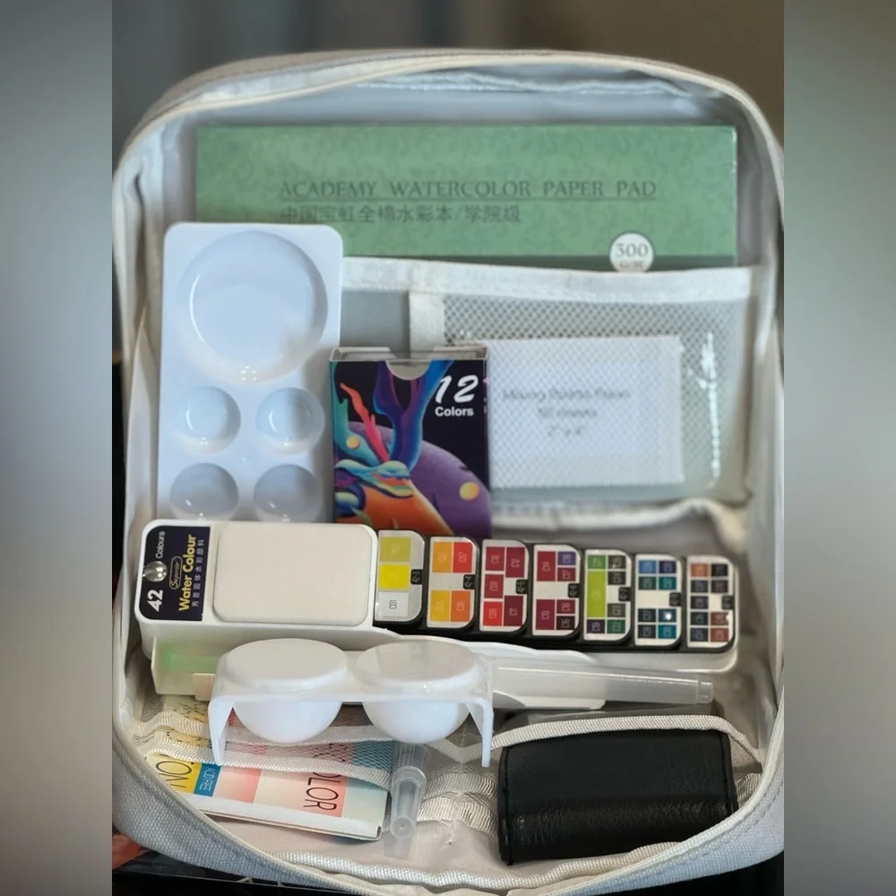 Travel Watercolor Painting Set - 42 Color Fan, Portable Brushes, Carrying Case - Picture 4 of 14